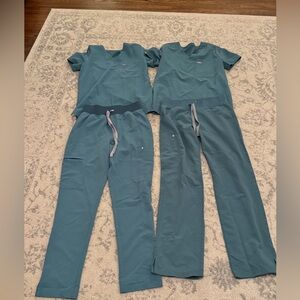 Women’s figs scrub set hydrogreen xs top and xs pants
